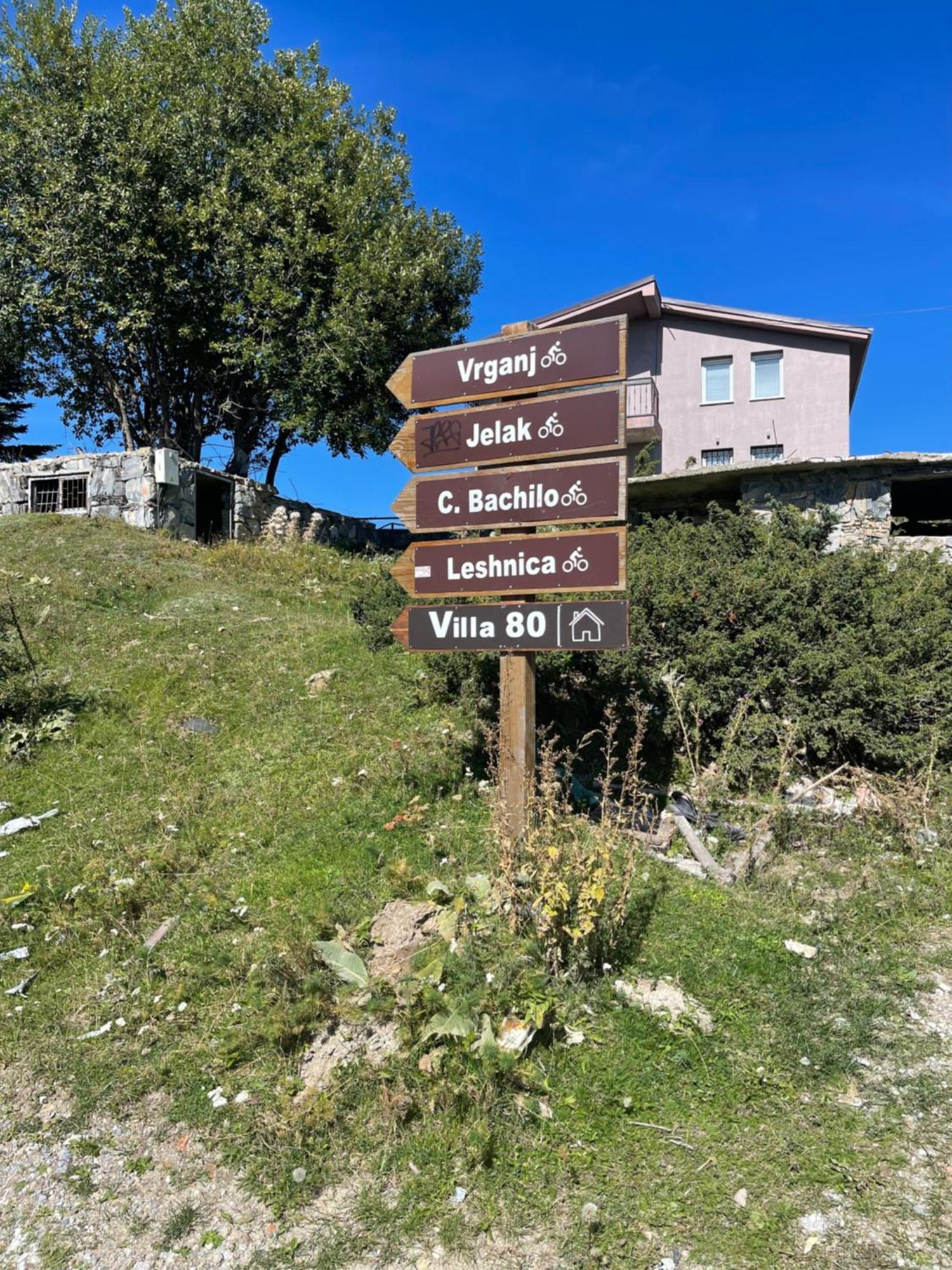טטובו Villa 80 Kodra E Diellit מראה חיצוני תמונה
